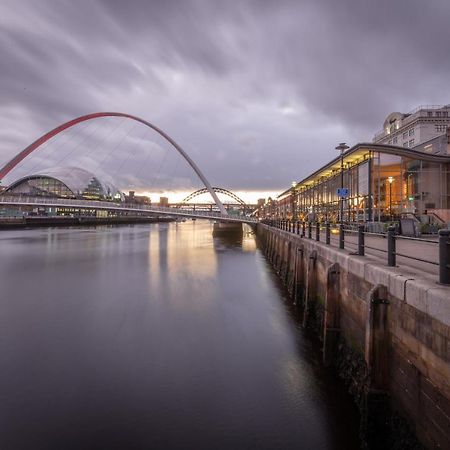 Newcastle City Centre Spacious Town House Free Parking And Wifi Exterior photo